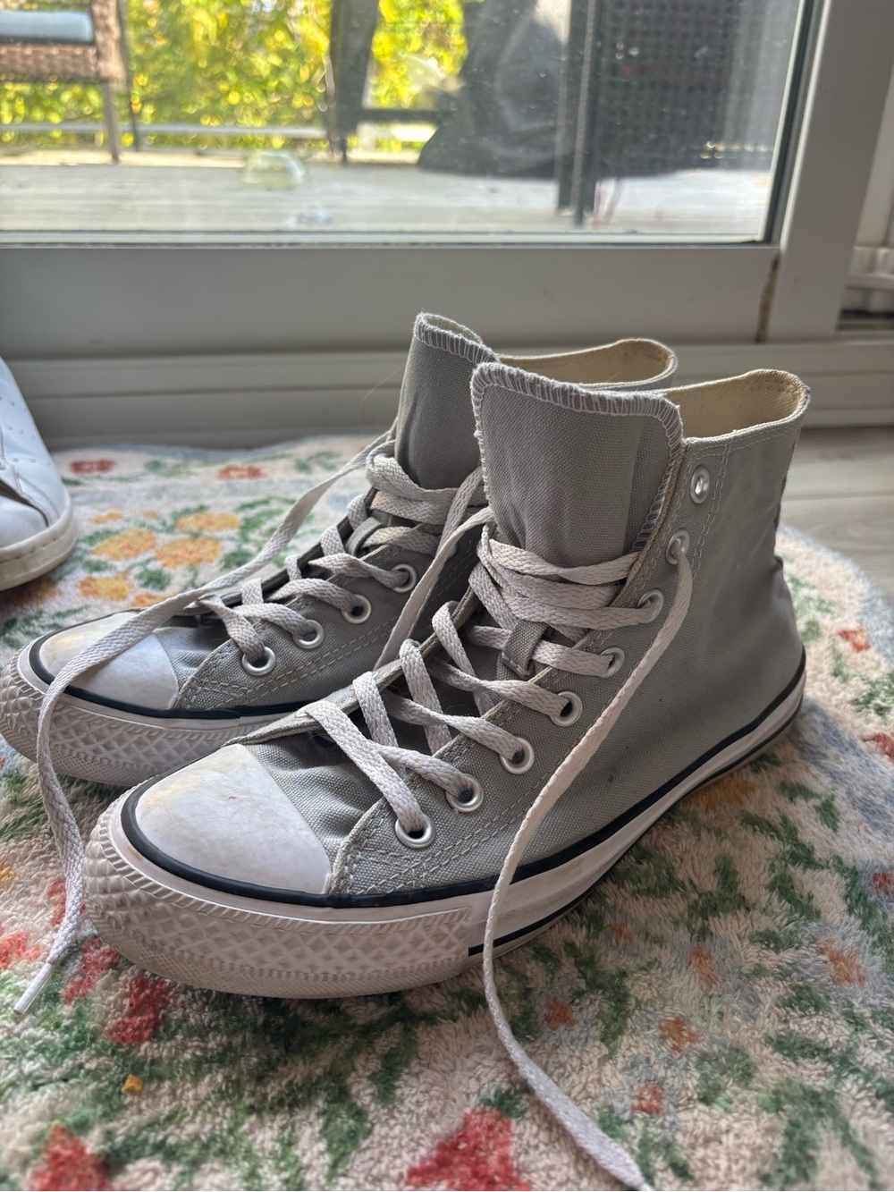 High-Top Converse Sneakers in Light Gray